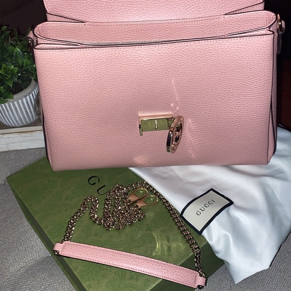 Gucci Large Interlocking Chain Leather Shoulder Bag - Picture 14 of 16